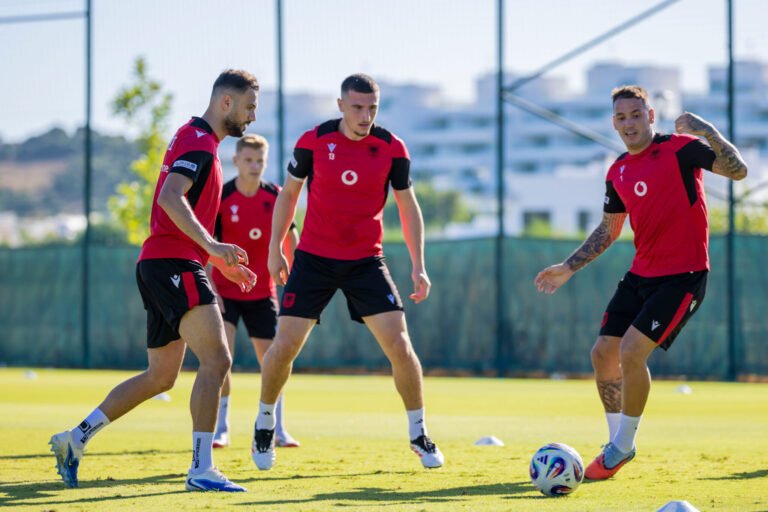 kombetarja-stervitje-malaga-shtator-2025-2048x1366 (1)