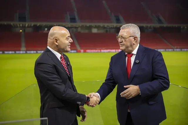 -640-0-1767810534xduka-fevziu-364